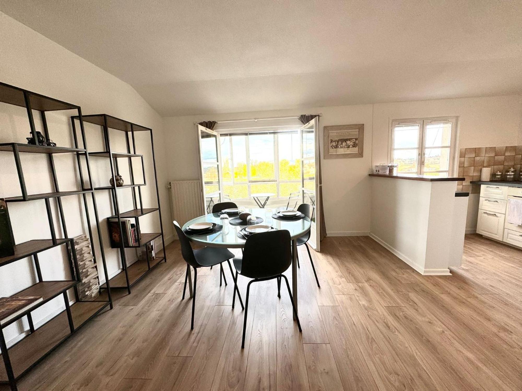 Appartement Quai Saone - By Primo C0Nciergerie Tournus Exterior photo